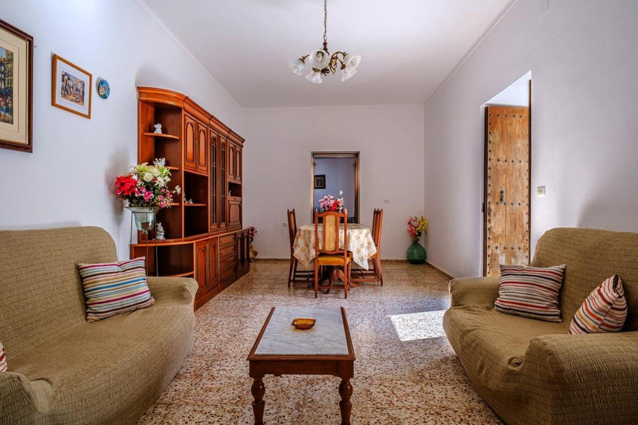 Elegant Sant Miquel: Private Pool Retreat Villa