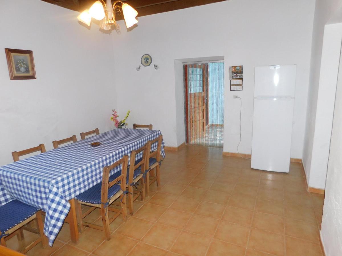 Elegant Sant Miquel: Private Pool Retreat Villa Sant Miquel De Balansat