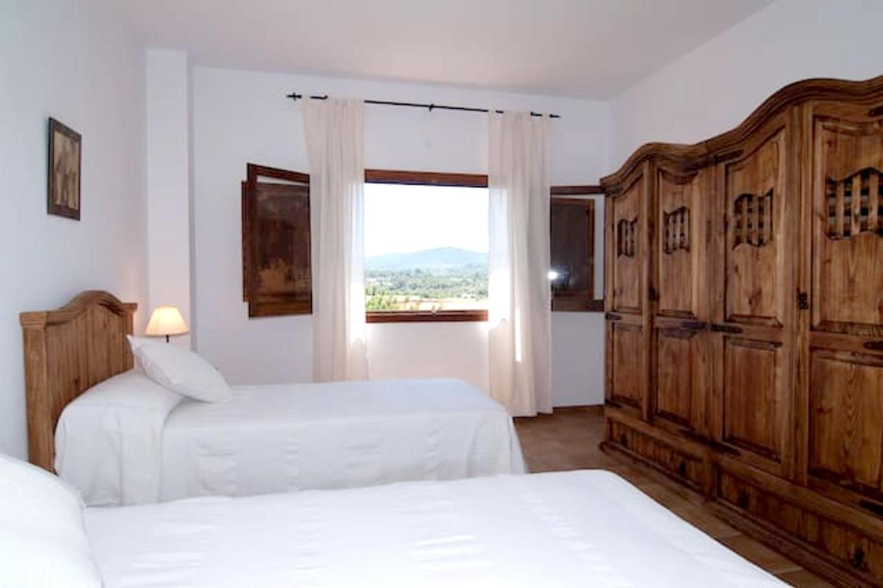 4 Bedrooms Villa With Private Pool Furnished Terrace And Wifi At Islas Baleares 5 Km Away From The Beach Villa San Antonio (Ibiza)