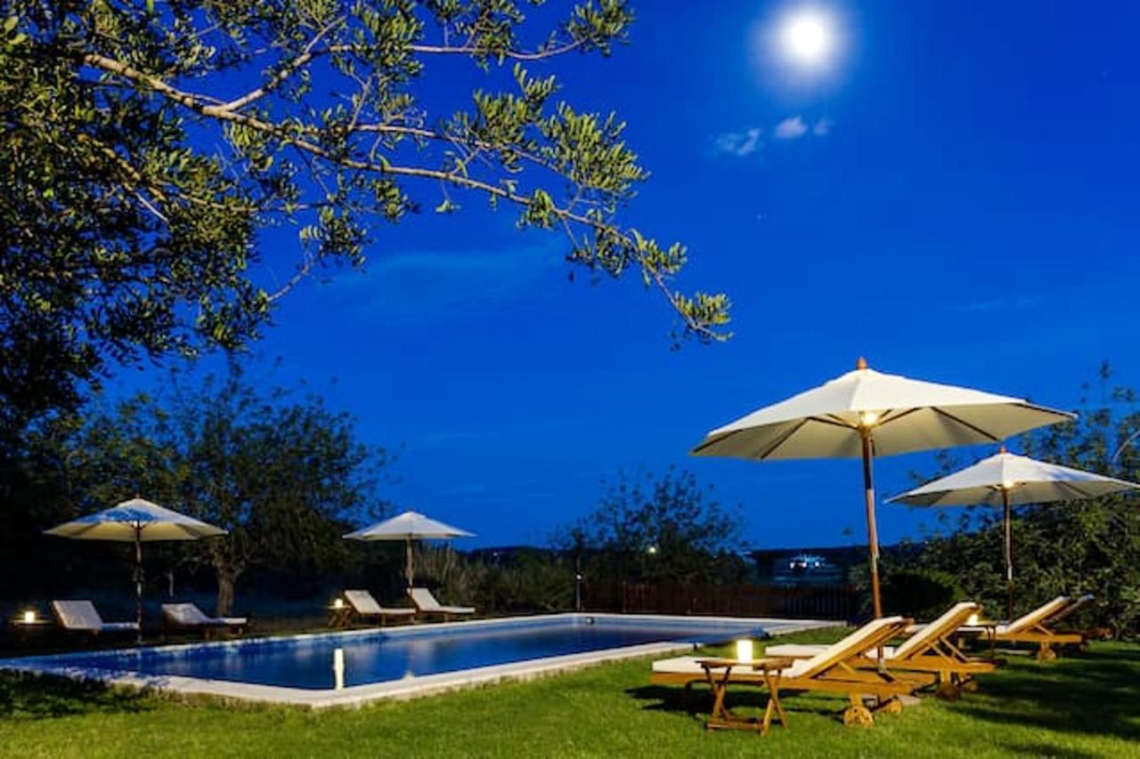 4 Bedrooms Villa With Private Pool Furnished Terrace And Wifi At Islas Baleares 5 Km Away From The Beach Villa San Antonio (Ibiza)