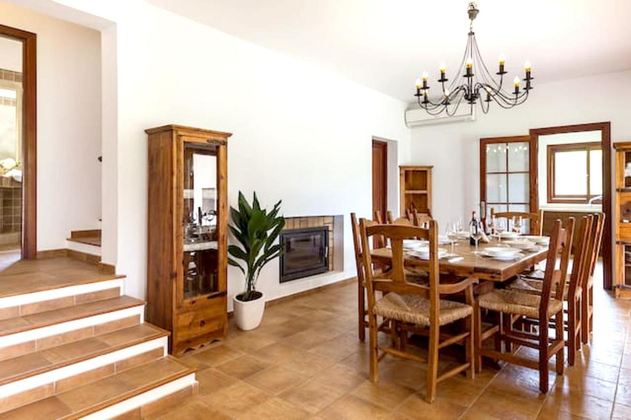 4 Bedrooms Villa With Private Pool Furnished Terrace And Wifi At Islas Baleares 5 Km Away From The Beach San Antonio (Ibiza)