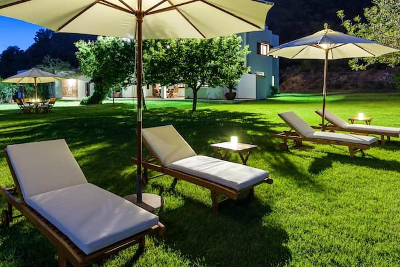 4 Bedrooms Villa With Private Pool Furnished Terrace And Wifi At Islas Baleares 5 Km Away From The Beach Villa
