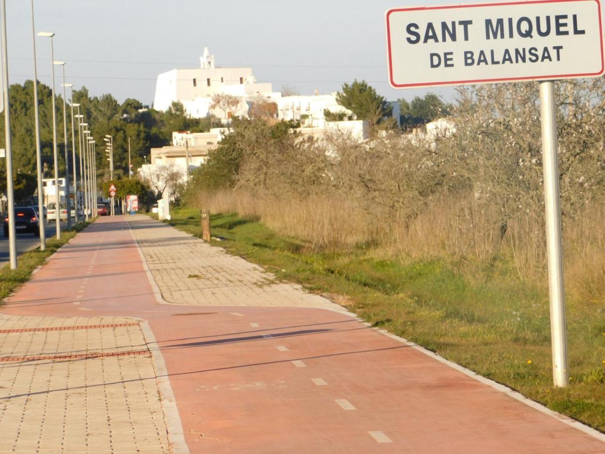 Elegant Sant Miquel: Private Pool Retreat Villa *