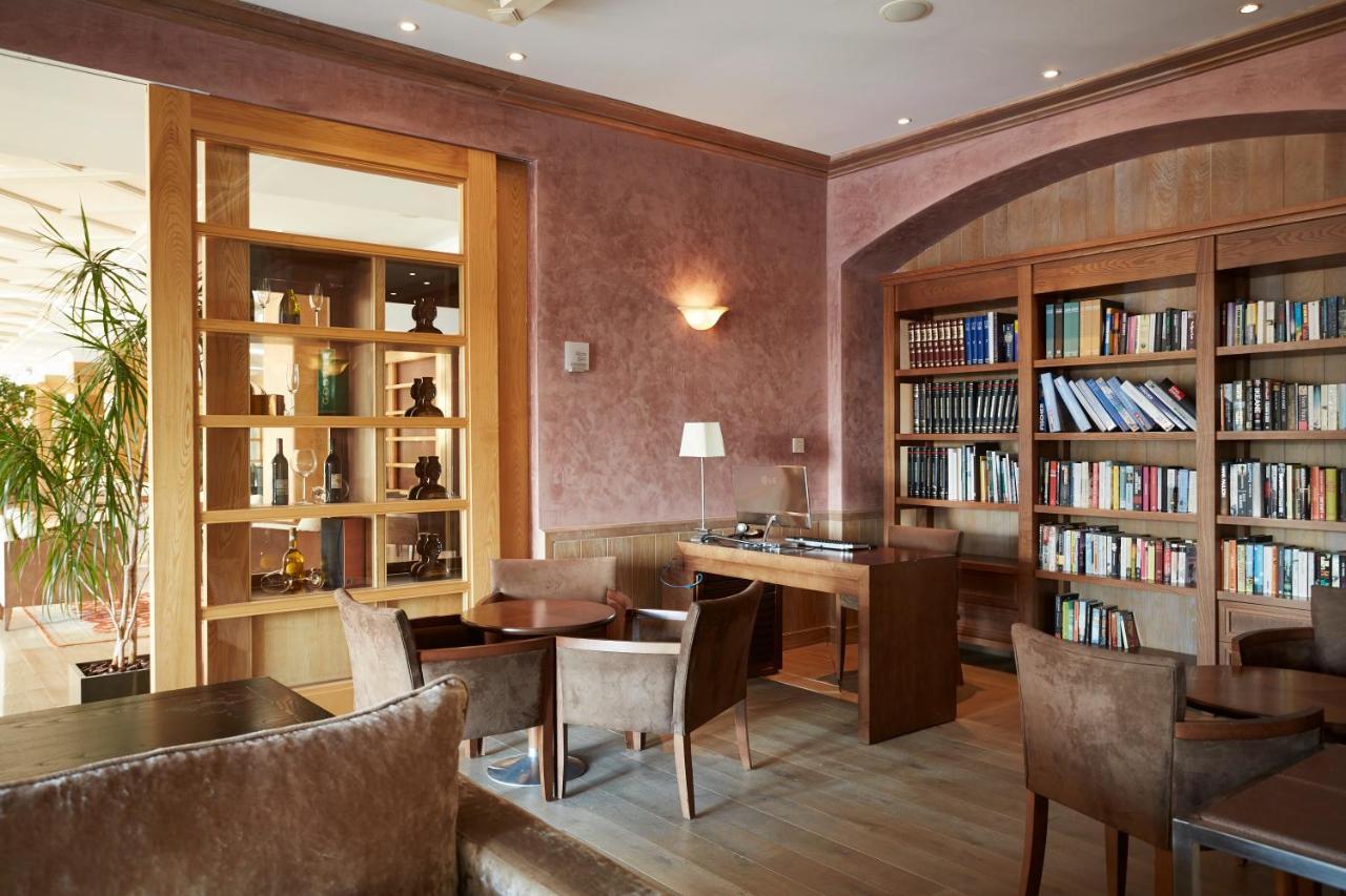 Insotel Fenicia Prestige & 5* Santa Eulária des Riu