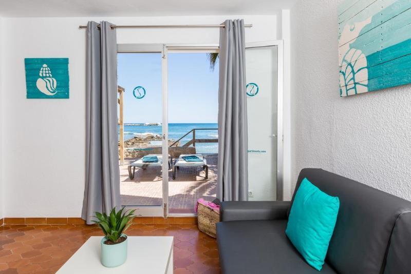 Zodiac * Es Canar (Ibiza)
