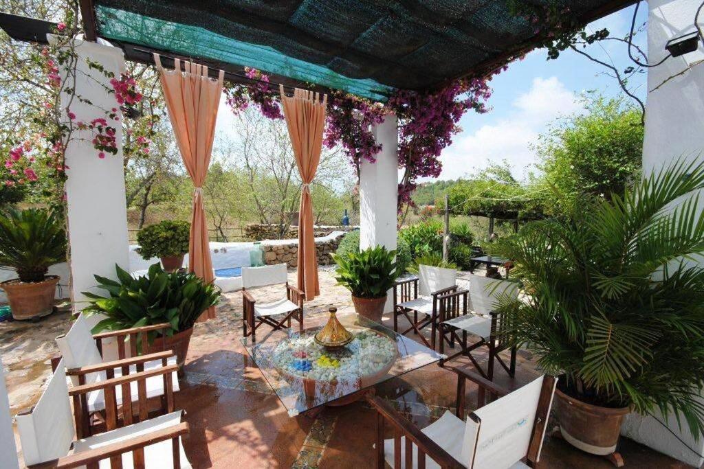 Casa Tipica Ibicenca, Encanto Y Comodidad Holiday home