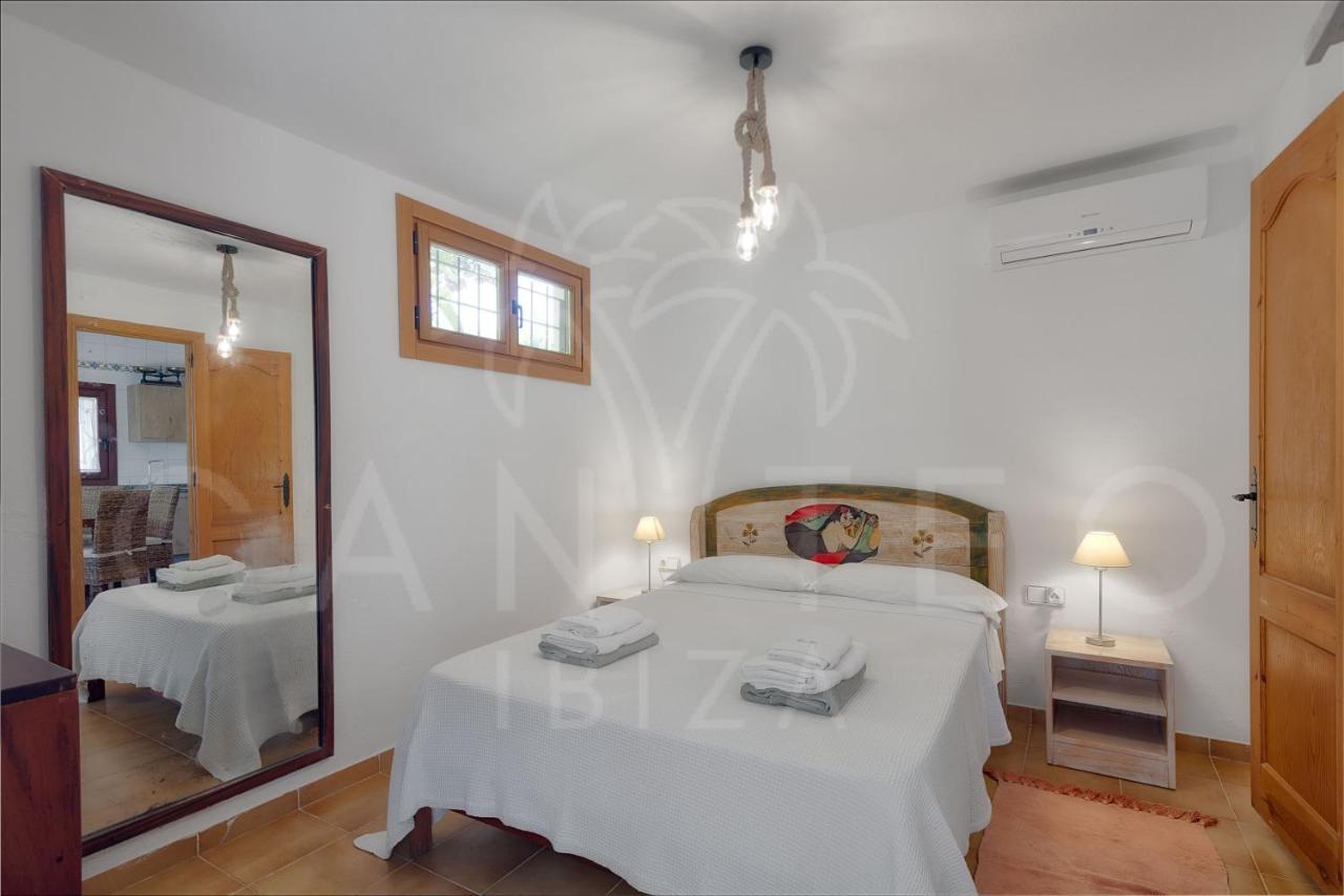 Teo - In Ibiza Sant Josep de sa Talaia