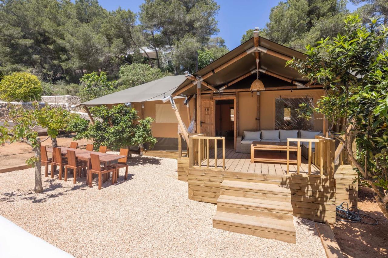 Villa Oasis Complex Cala Llonga (Ibiza)