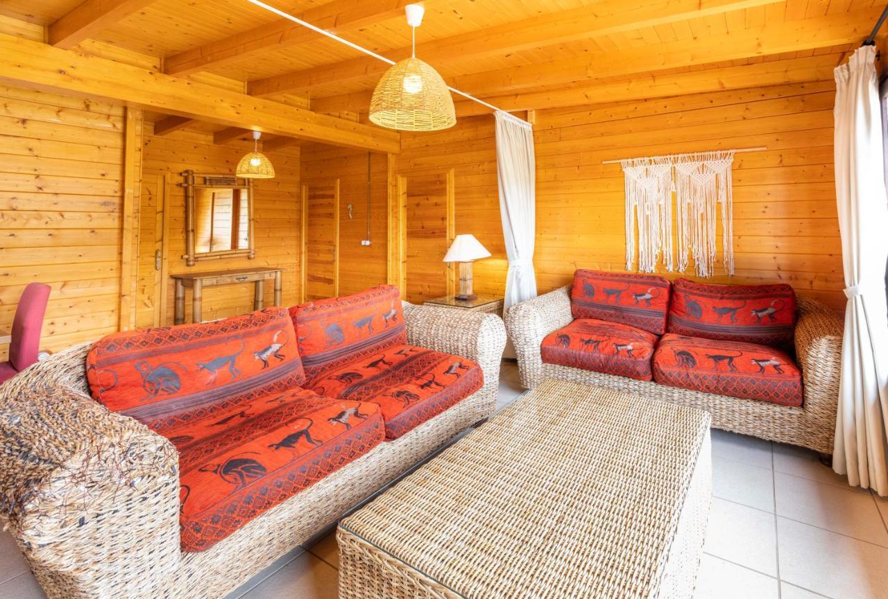 Villa Oasis Complex *