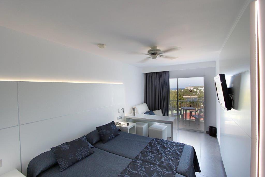 Bg Club Hotel Portinatx