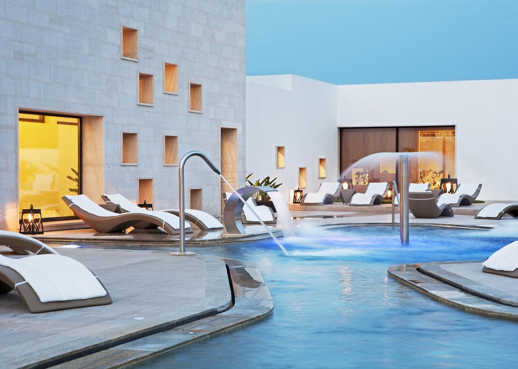 Grand Palladium White Island & 5* Playa d'en Bossa