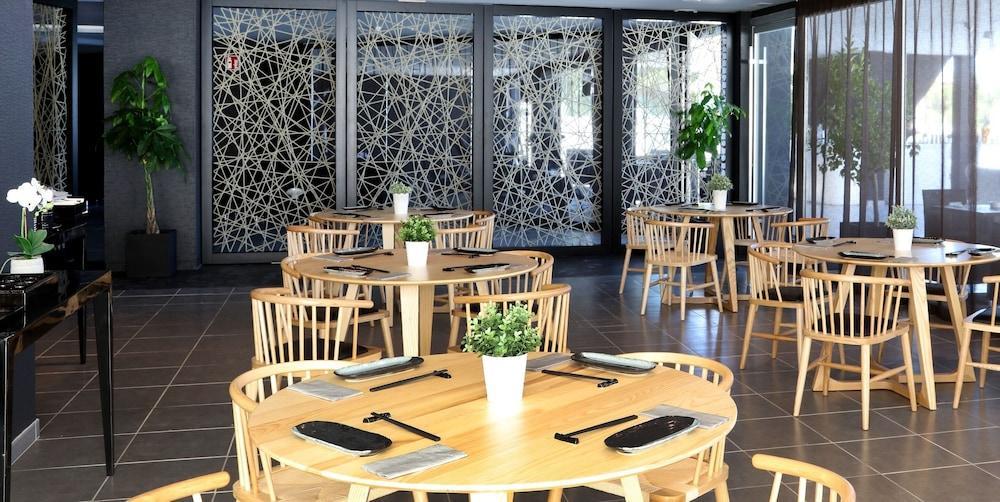 Aparthotel Axel Ibiza - Adults Only