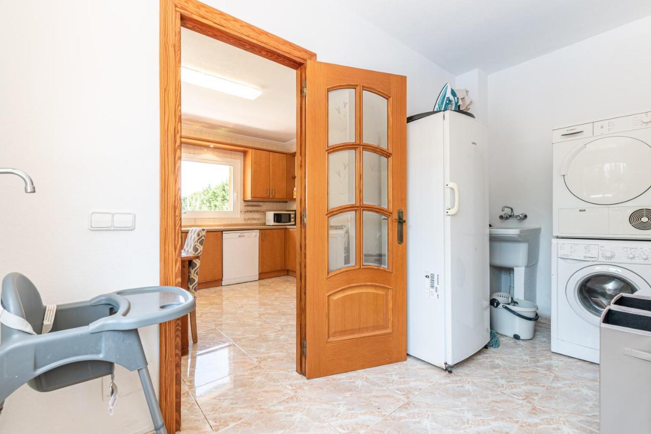 Friends & Family Friendly 5 Bedroom In Jesus Pousada