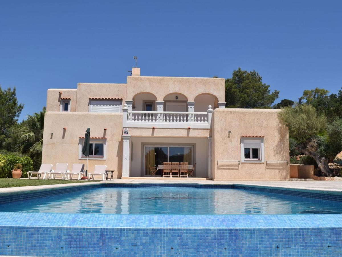 Villa Belvilla By Oyo Cova *