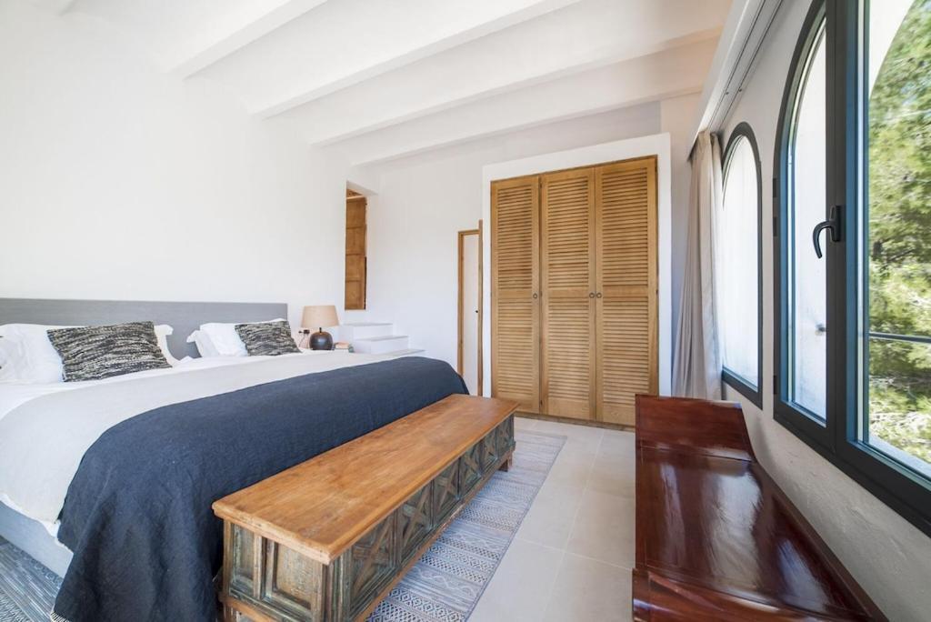 Finca Victoria Eu - A Lovely Ibiza In The Hills Villa Can Furnet