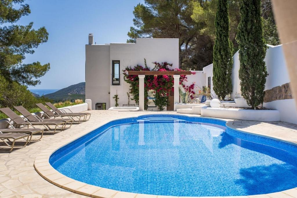 Finca Victoria Eu - A Lovely Ibiza In The Hills *