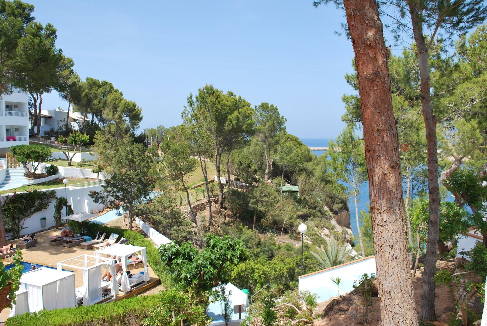 Bg Club Hotel Portinatx