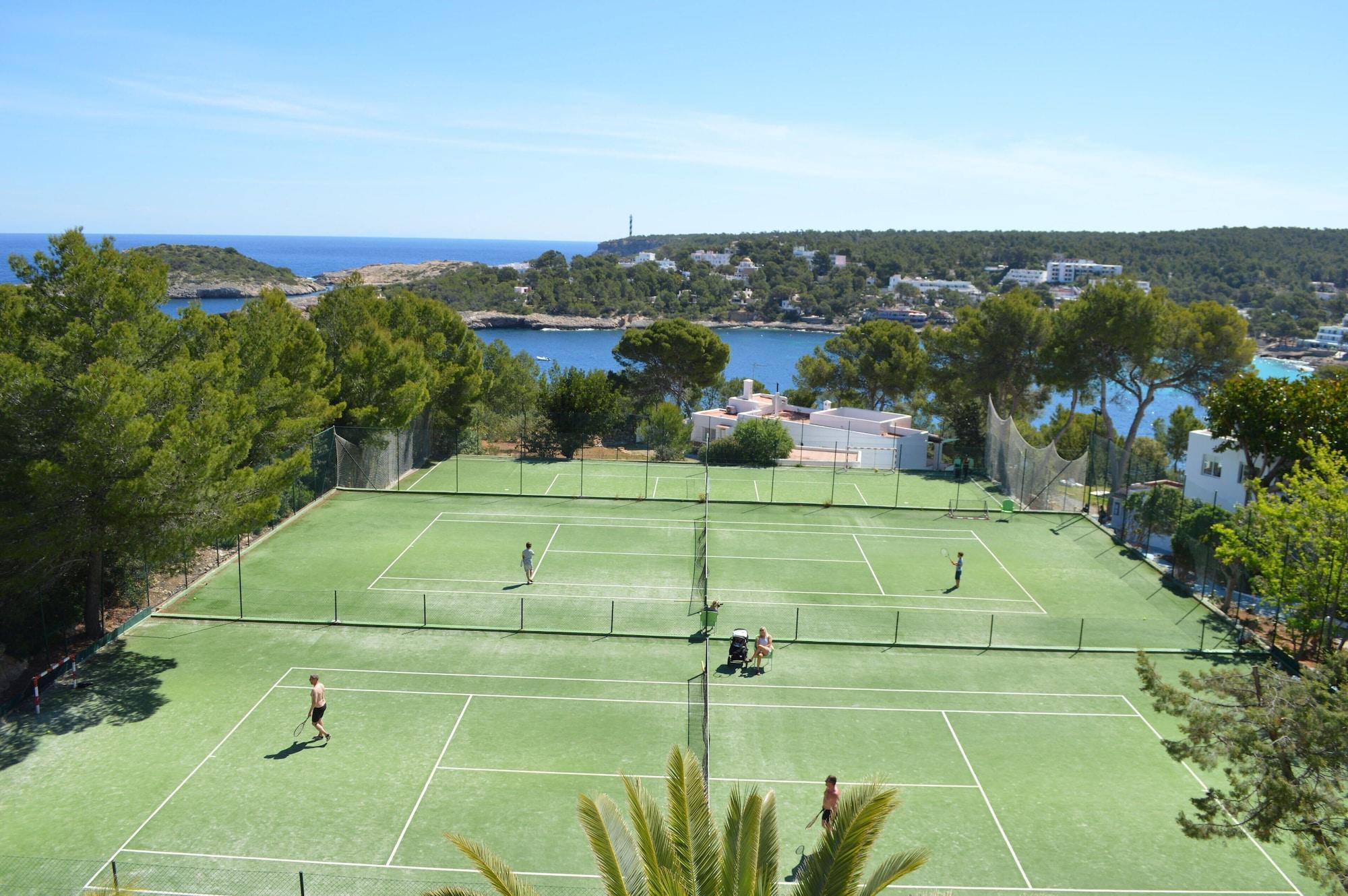 Bg Club 4* Portinatx