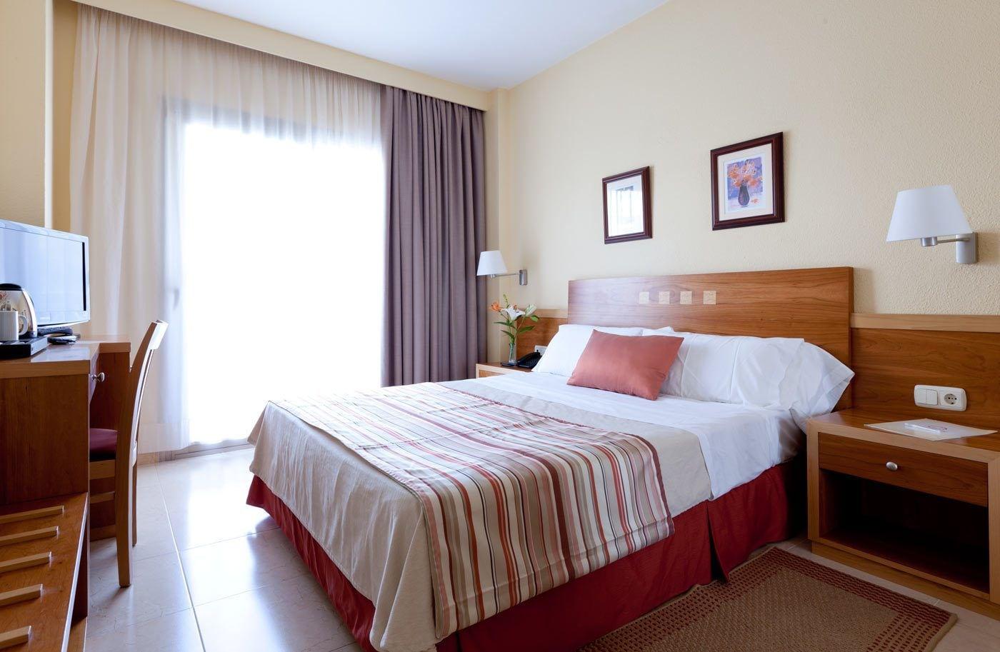 Bellamar & Hotel San Antonio (Ibiza)