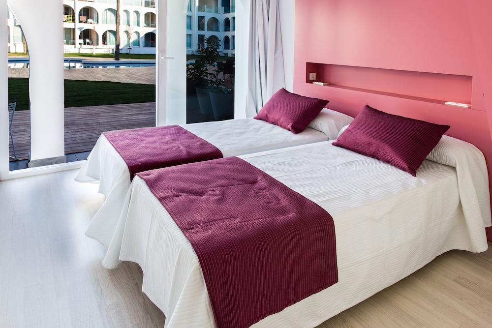 Ebano (adults Only) Apartment Playa d'en Bossa