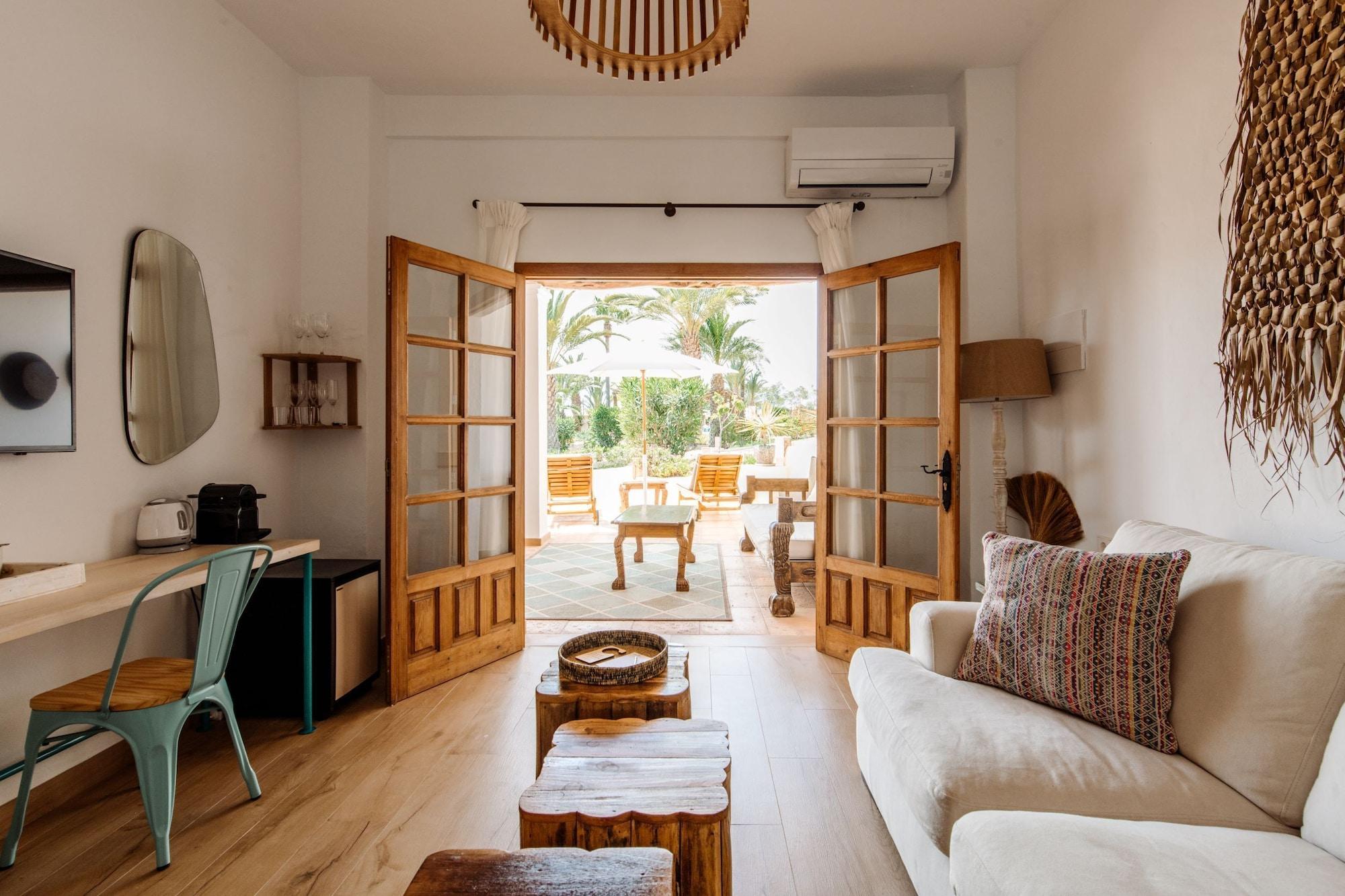 Petunia Ibiza (adults Only) 3*