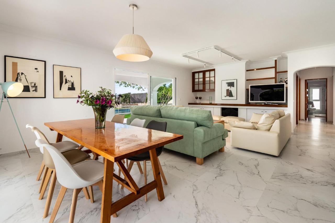 Joan I - Fantastic Sunset Views And Family Friendly - *