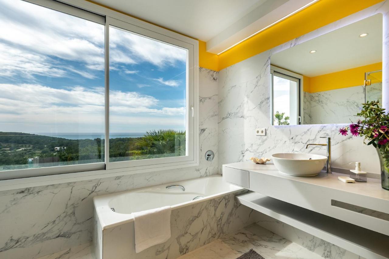 Villa Joan I - Fantastic Sunset Views And Family Friendly - *