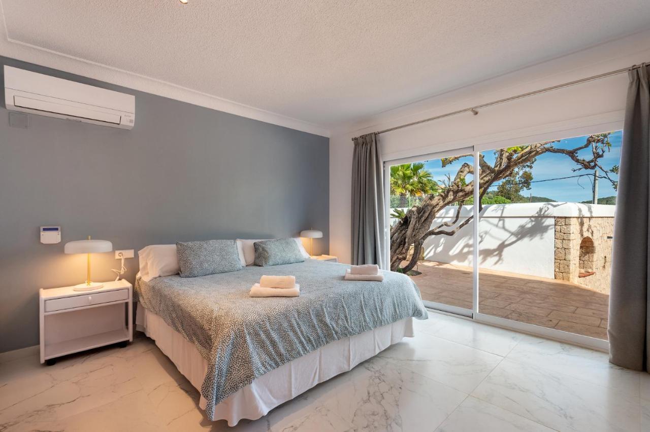 Villa Joan I - Fantastic Sunset Views And Family Friendly -