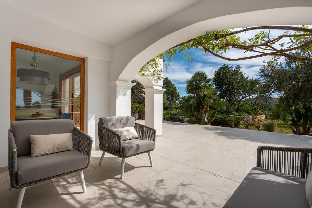 Villa Joan I - Fantastic Sunset Views And Family Friendly -