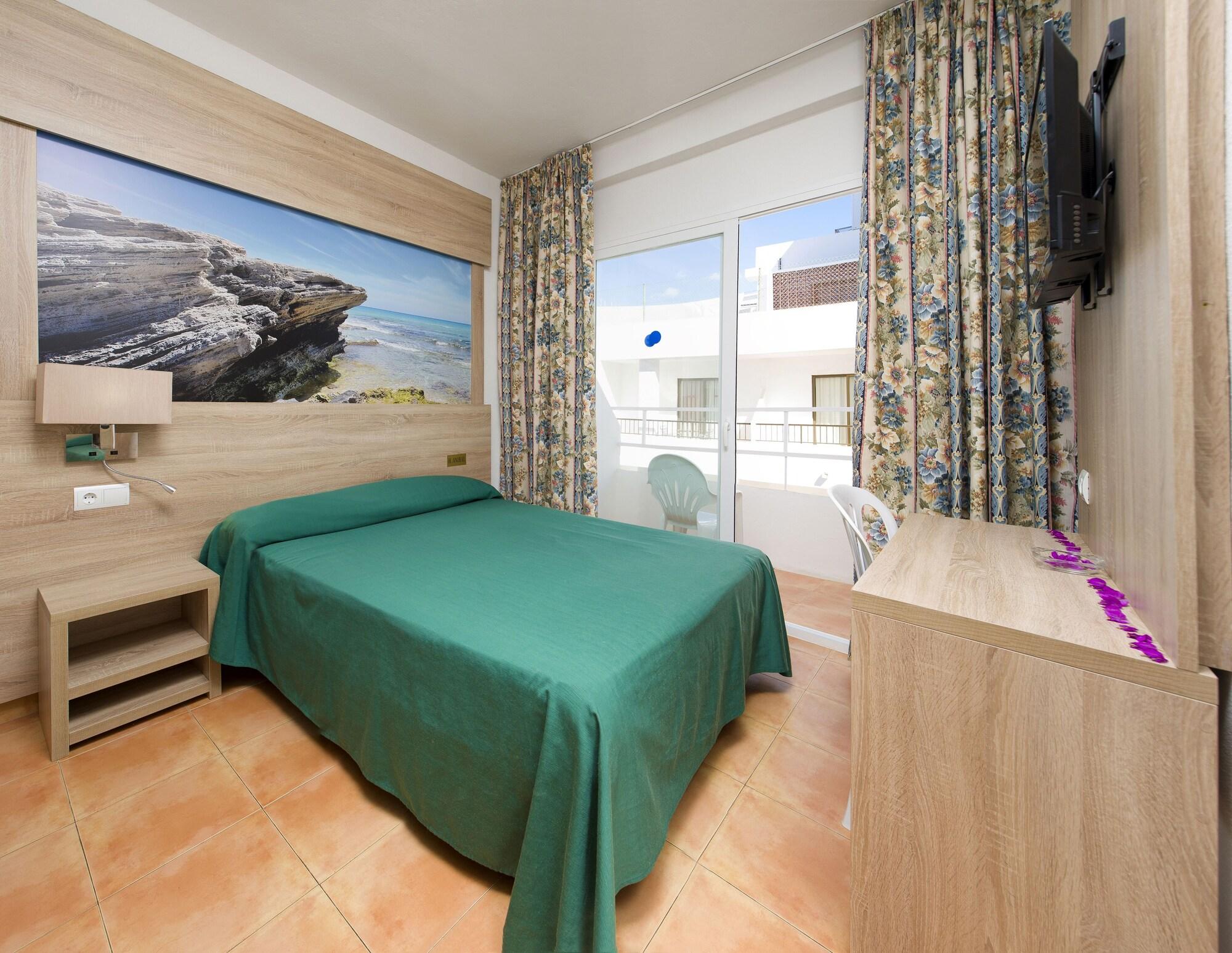 Anibal - Ab Group Guest house San Antonio (Ibiza)
