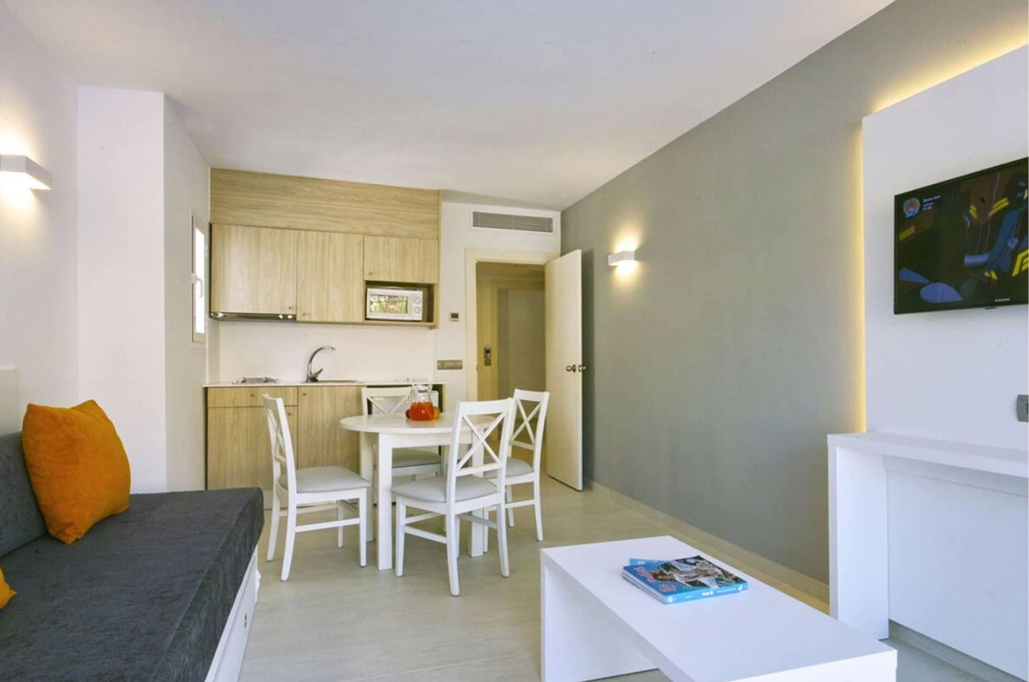 Aparthotel Balansat Port de Sant Miguel