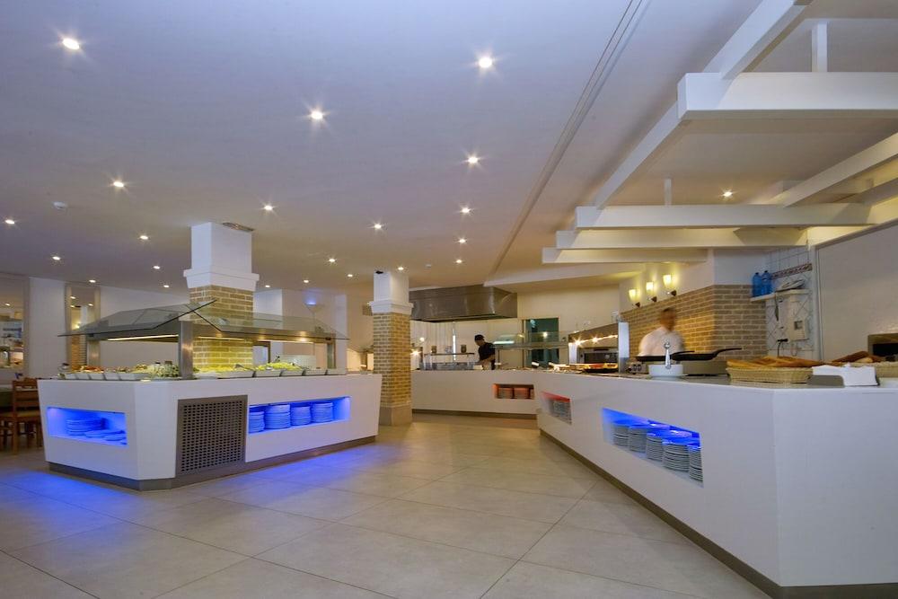 Balansat Aparthotel
