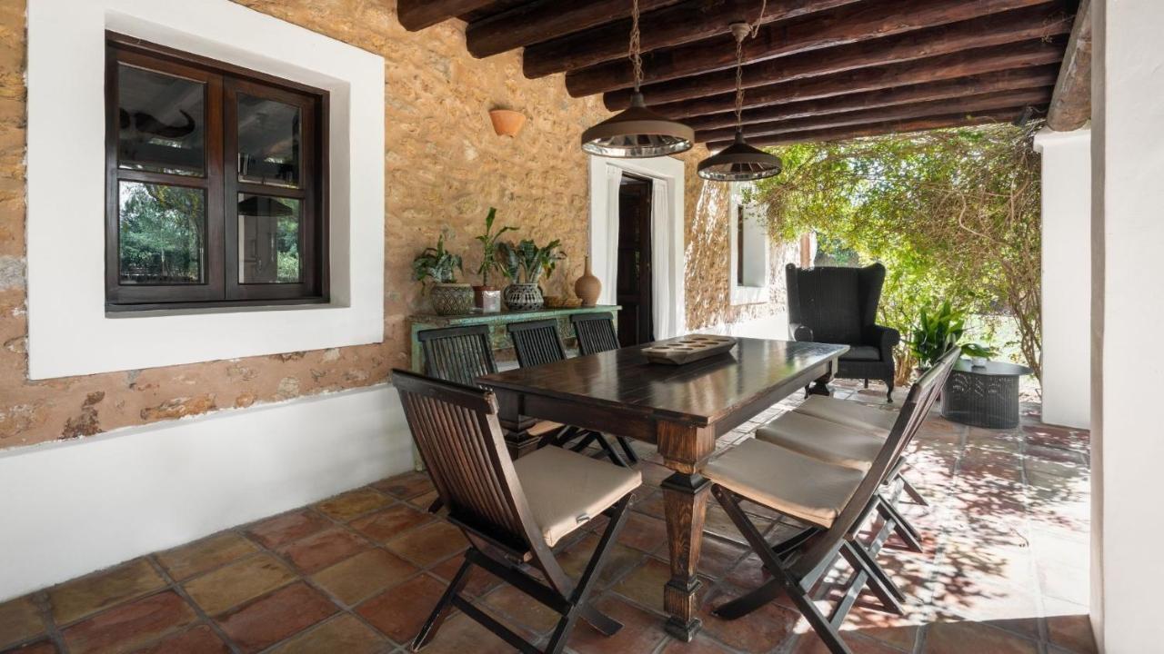 Villa Magnificent Marama In The Midst Of Ibiza's Countryside Sant Jordi de ses Salines