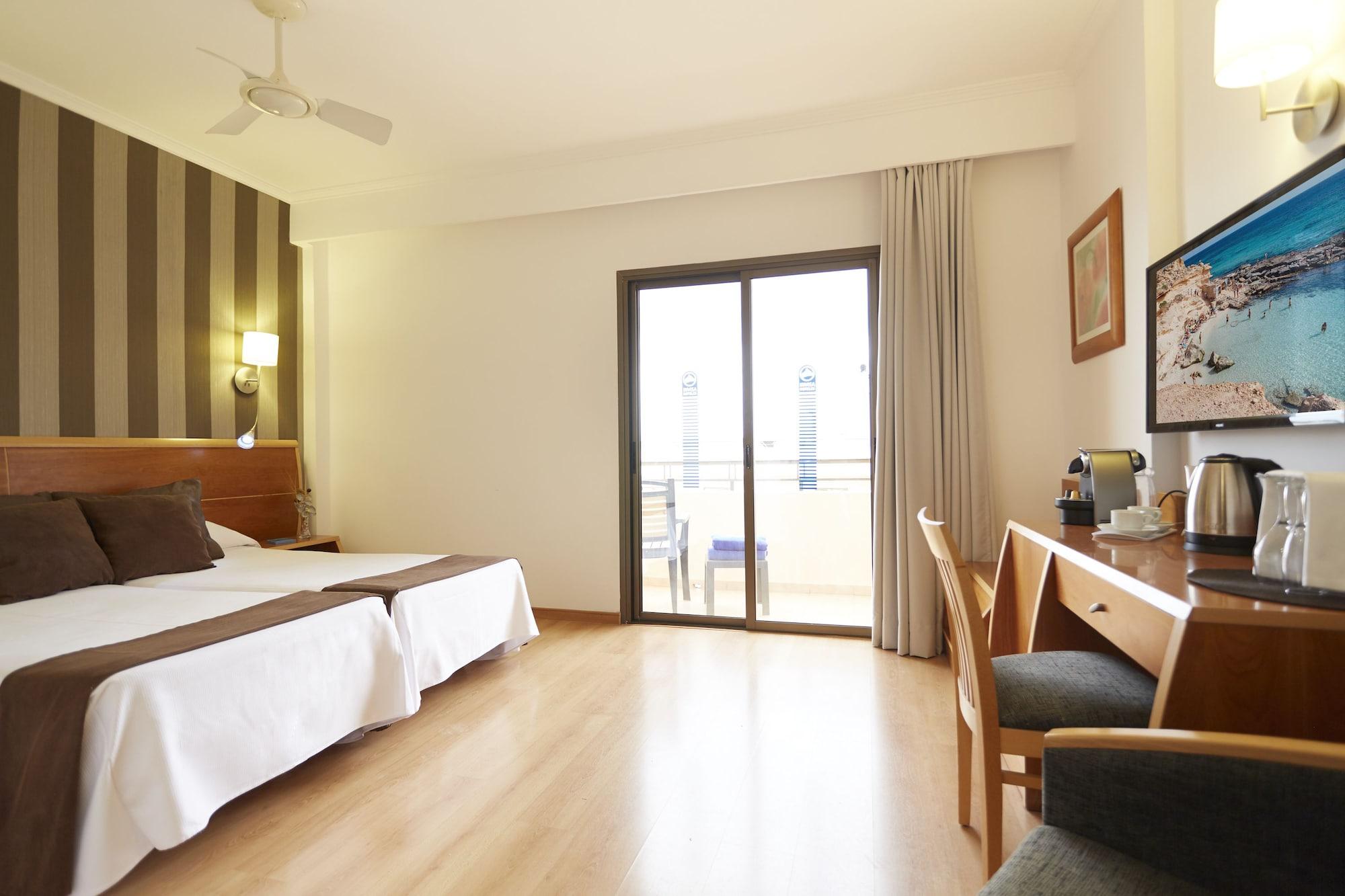 Invisa La Cala (adults Only) Hotel Santa Eularia des Riu