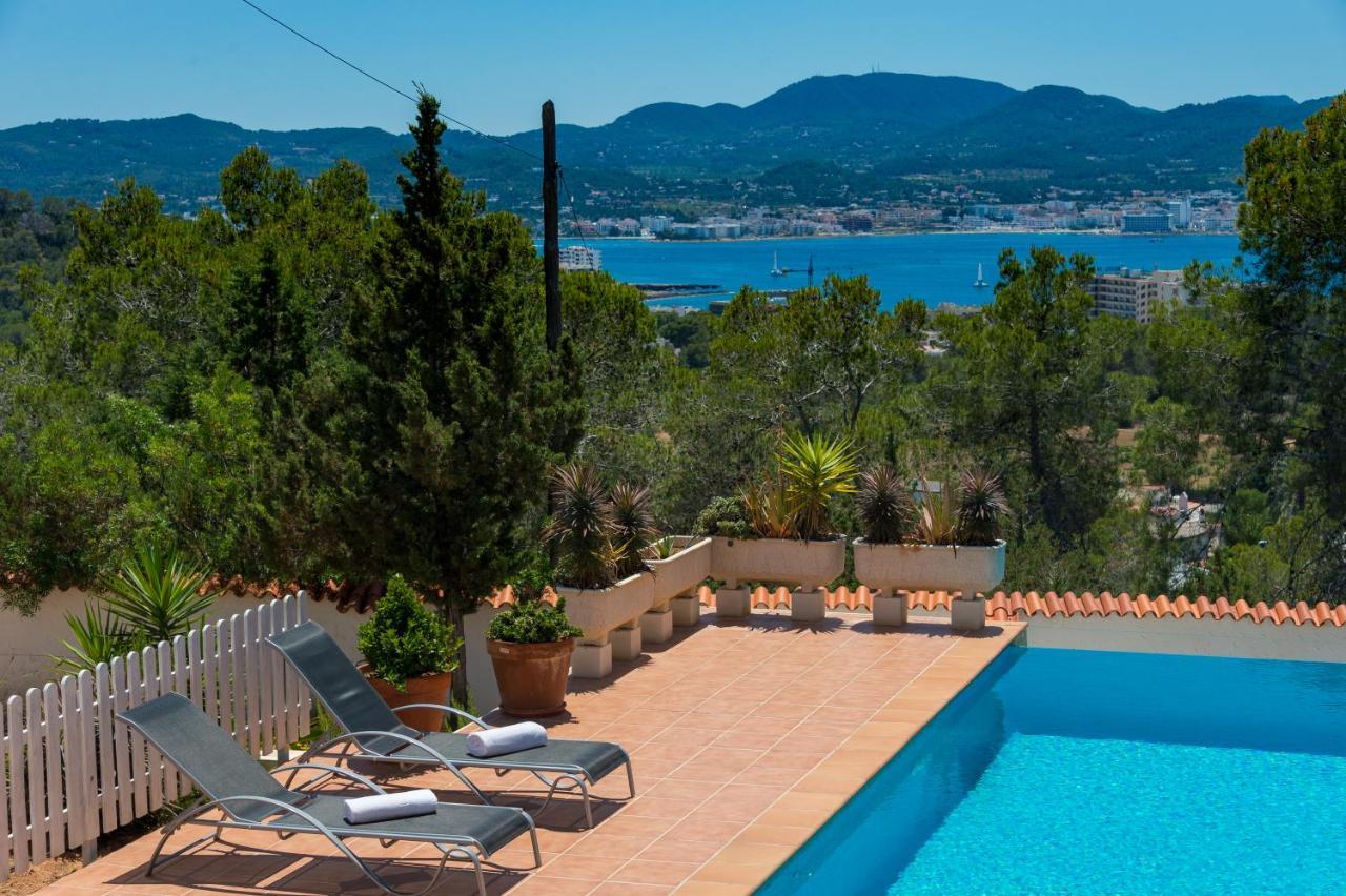 Tres Yucas - La Villa San Antonio (Ibiza)