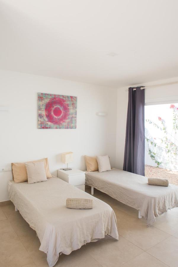 Casa Entera Sa Caleta!! Casa de férias