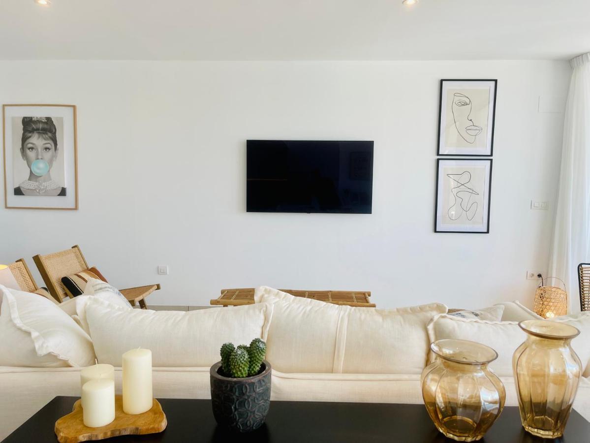 Vadella Hills 01