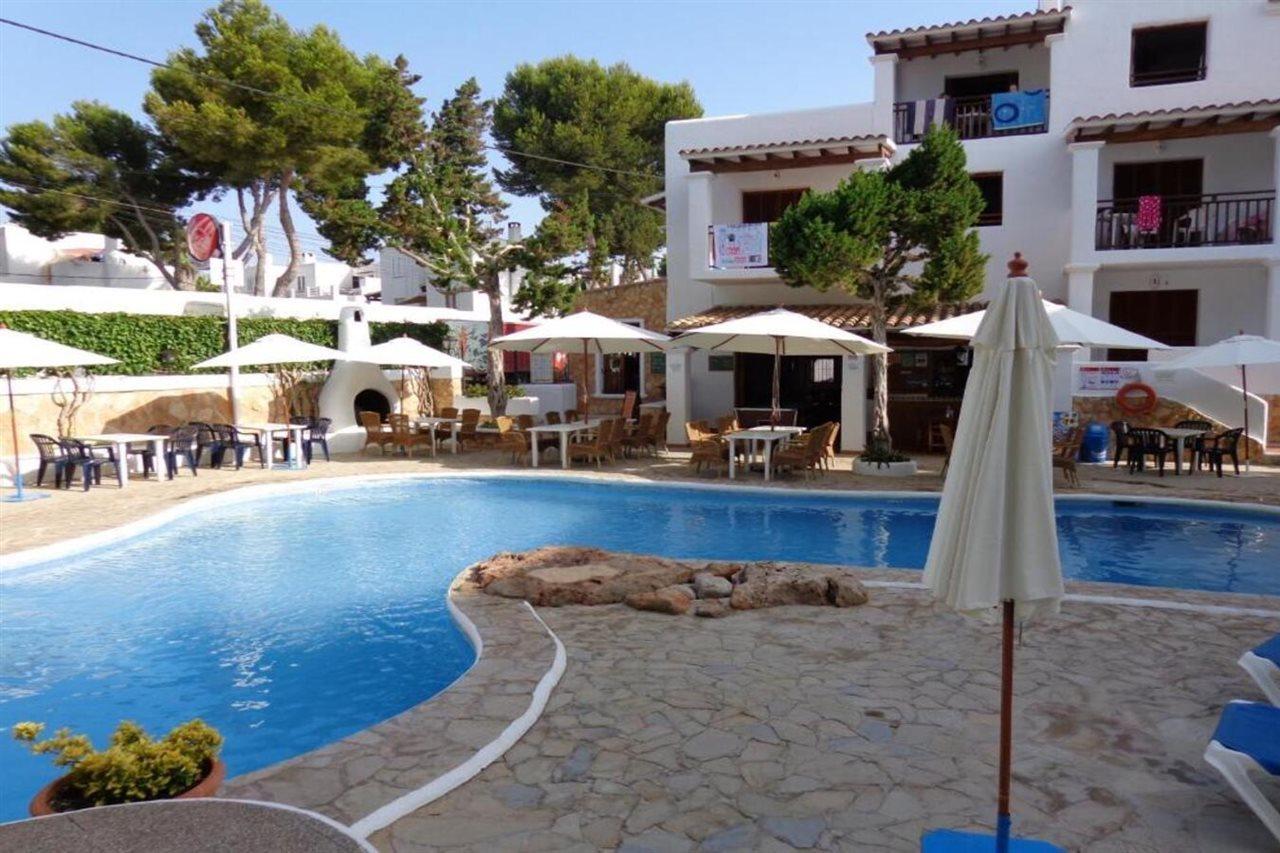 Apartment Benet Los Pinares Es Canar (Ibiza)