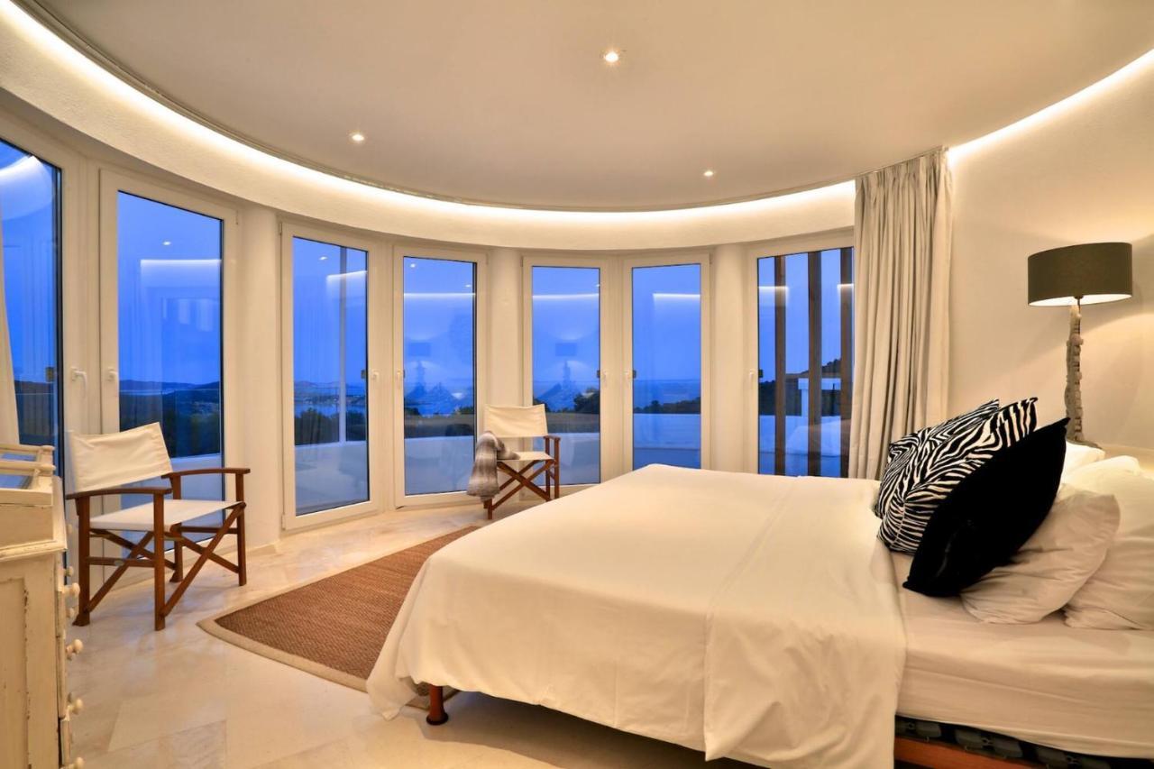 Villa Luxury In With Stunning Seaviews *