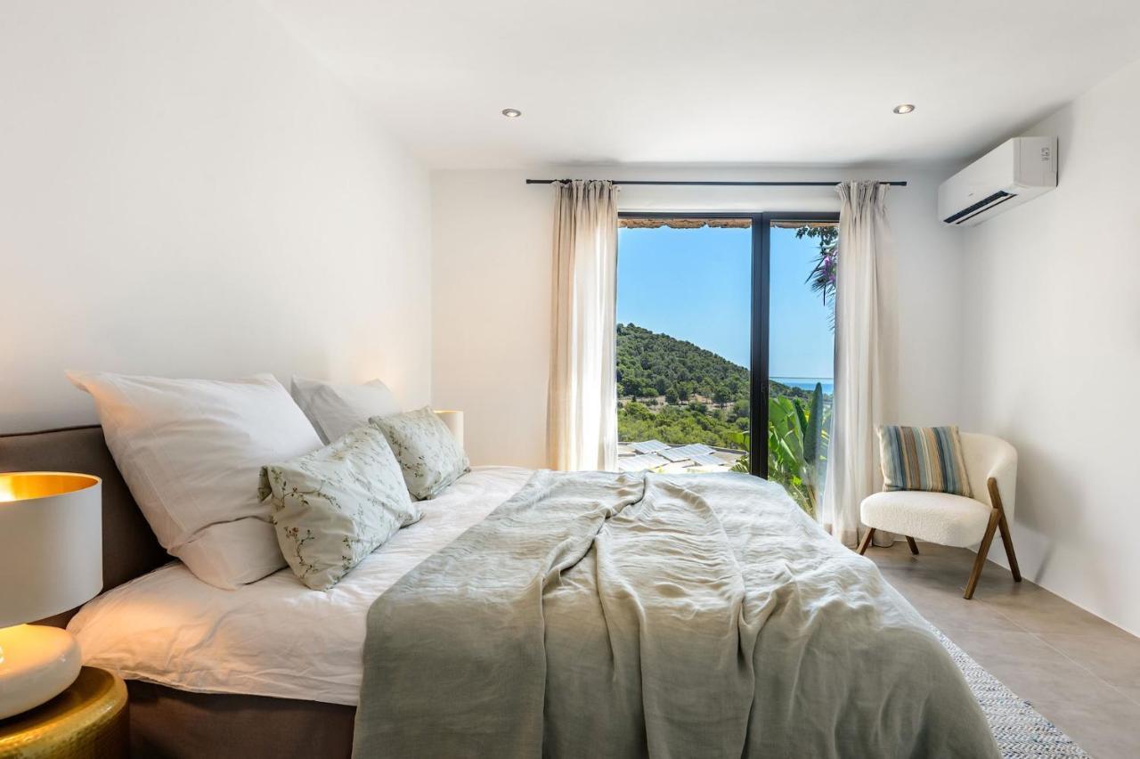 Villa Cap Martinet Mit Beheizbarem Pool *