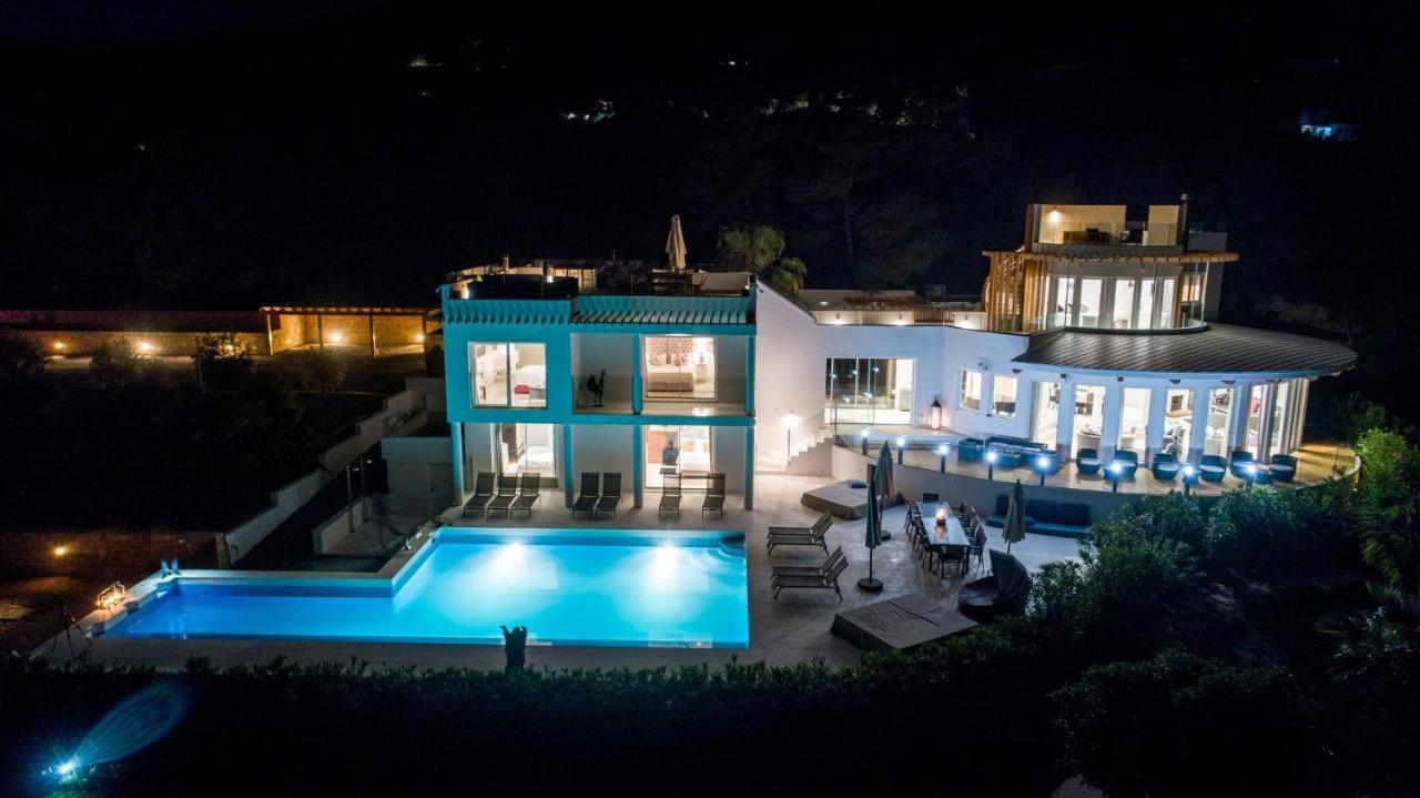 Luxury In With Stunning Seaviews Es Cubells