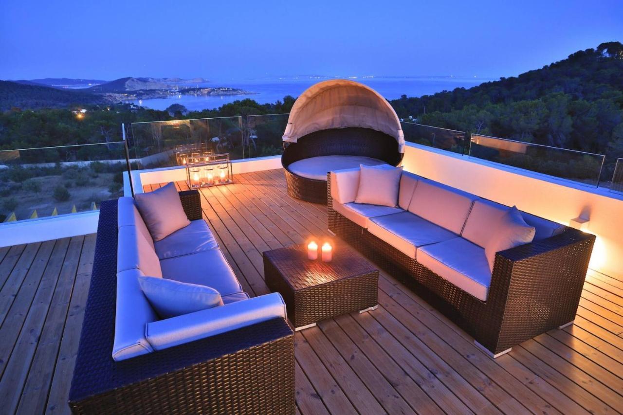 Luxury In With Stunning Seaviews Villa