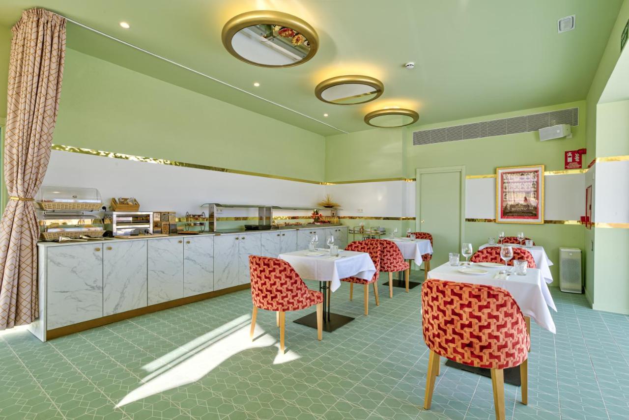 Hotel Grand Paradiso Ibiza - Adults Only 4*