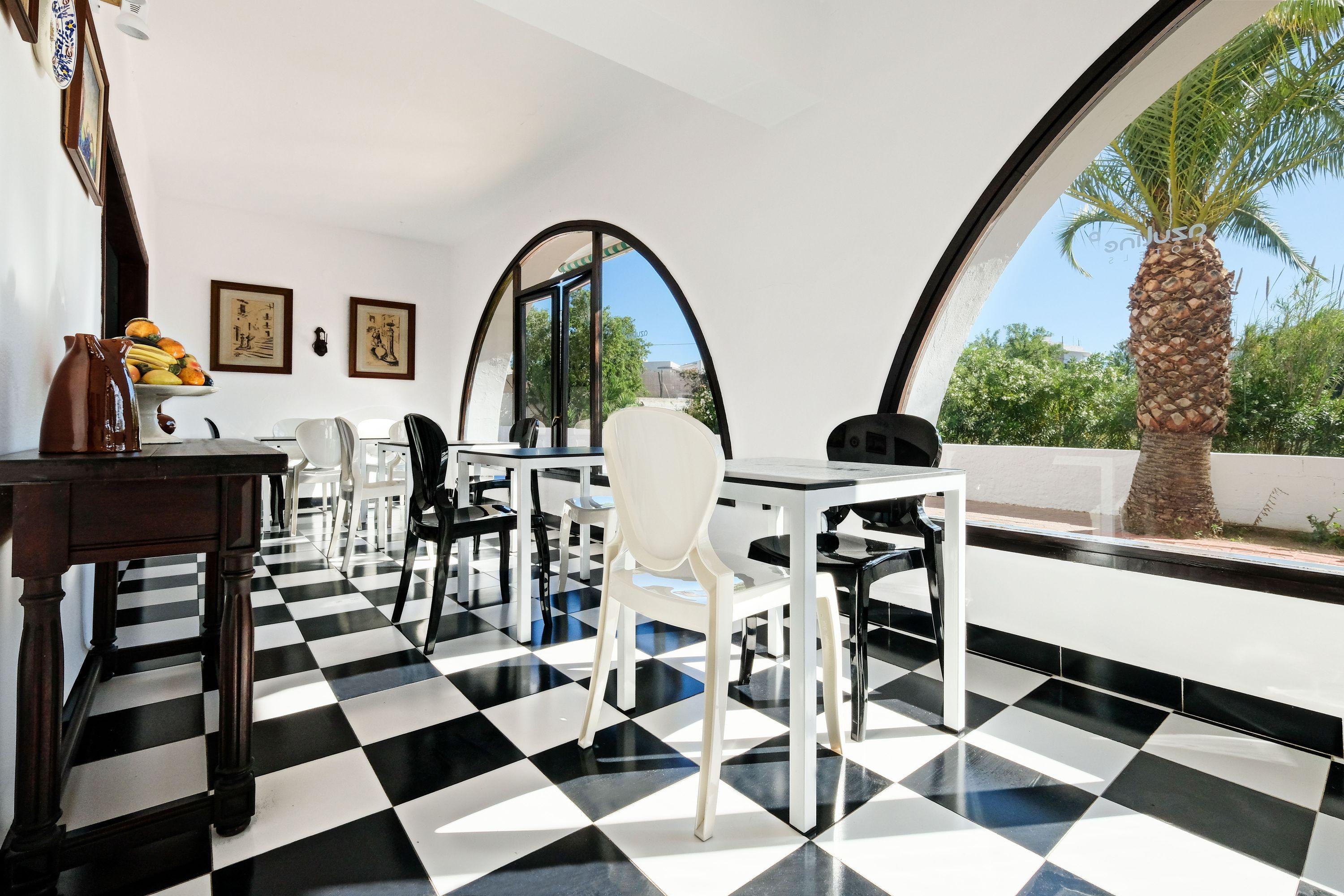 Hotel Azuline Galfi