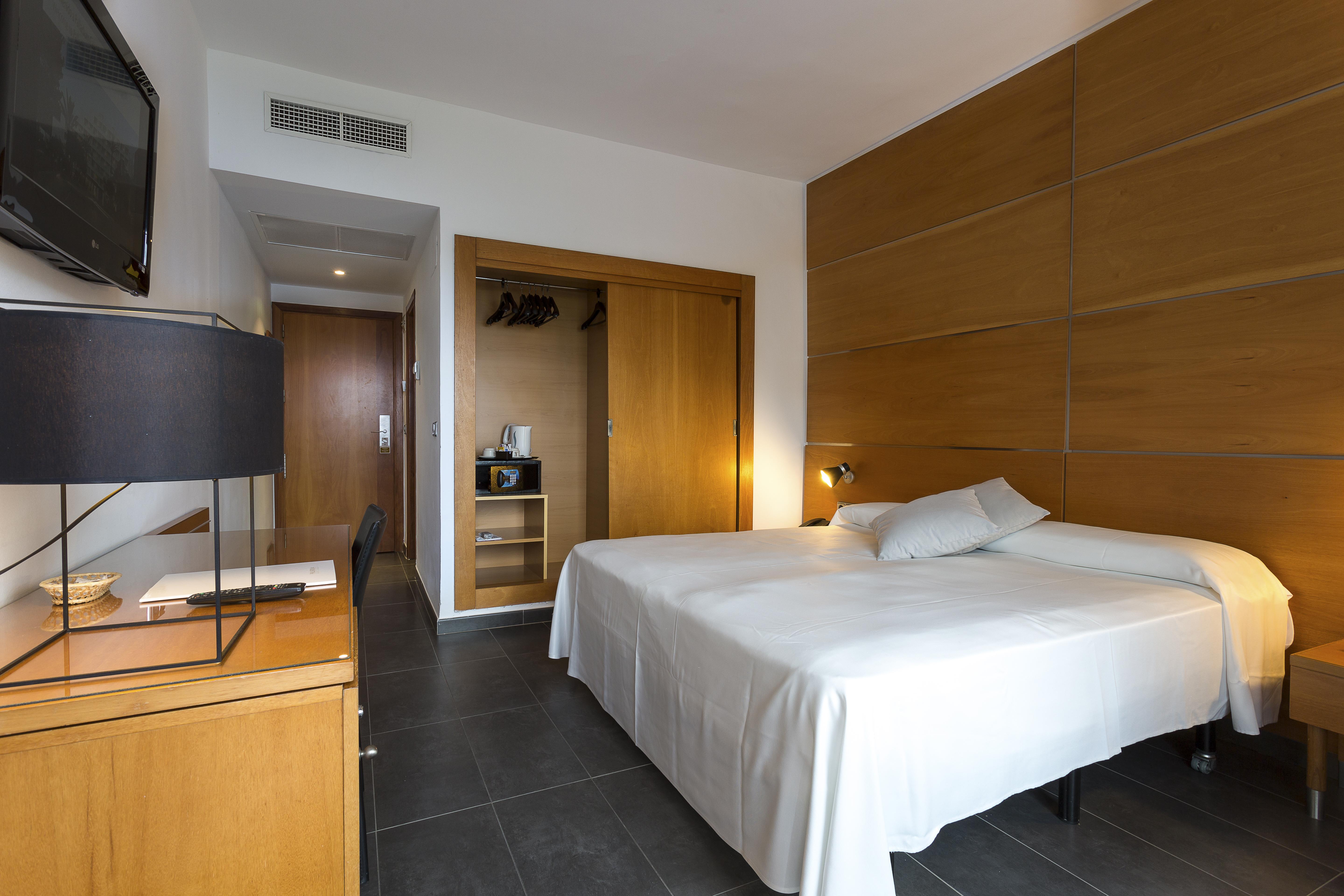 Palladium Cala Llonga - Adults Only 4* Cala Llonga (Ibiza)