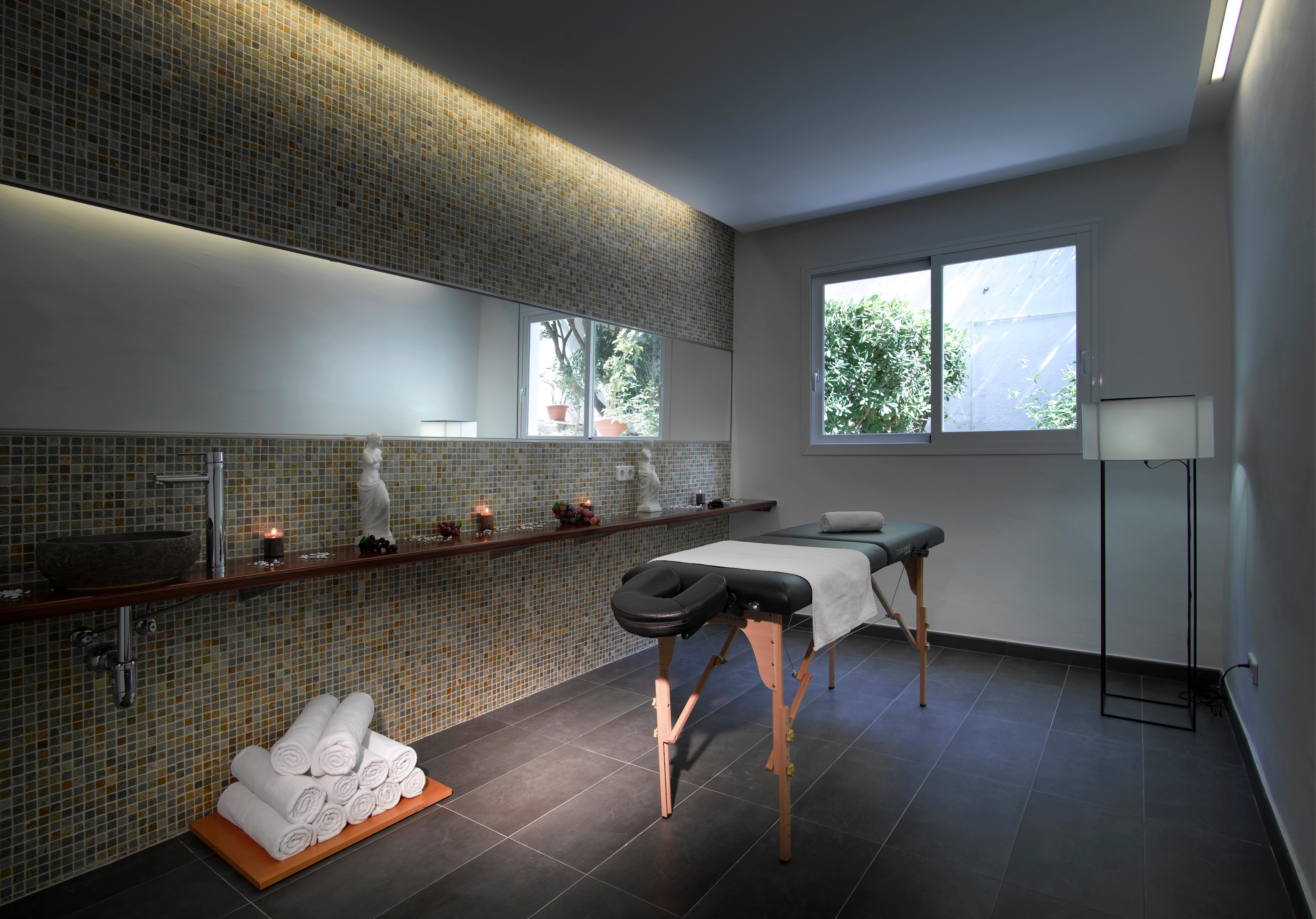 Palladium Cala Llonga - Adults Only