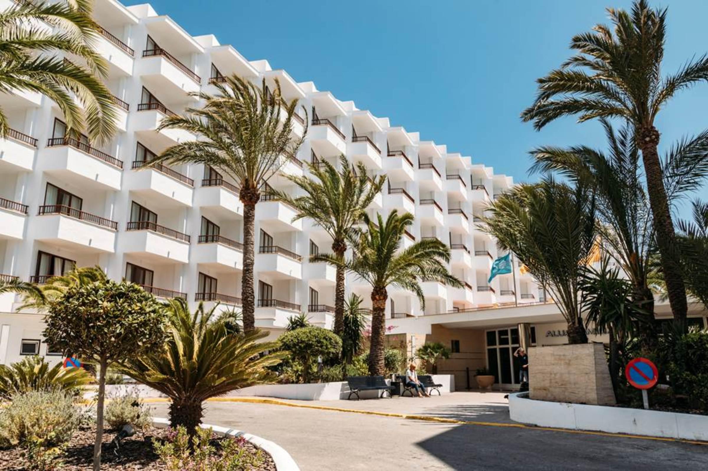 Leonardo Royal Ibiza Santa Eulalia Hotel 4*