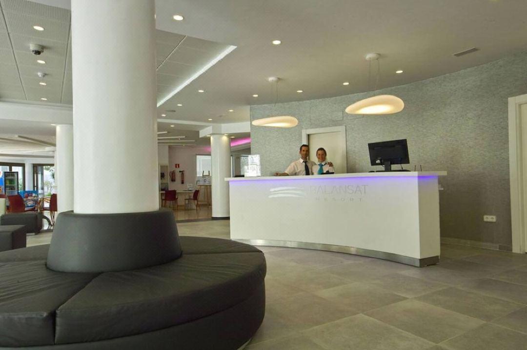Balansat Aparthotel