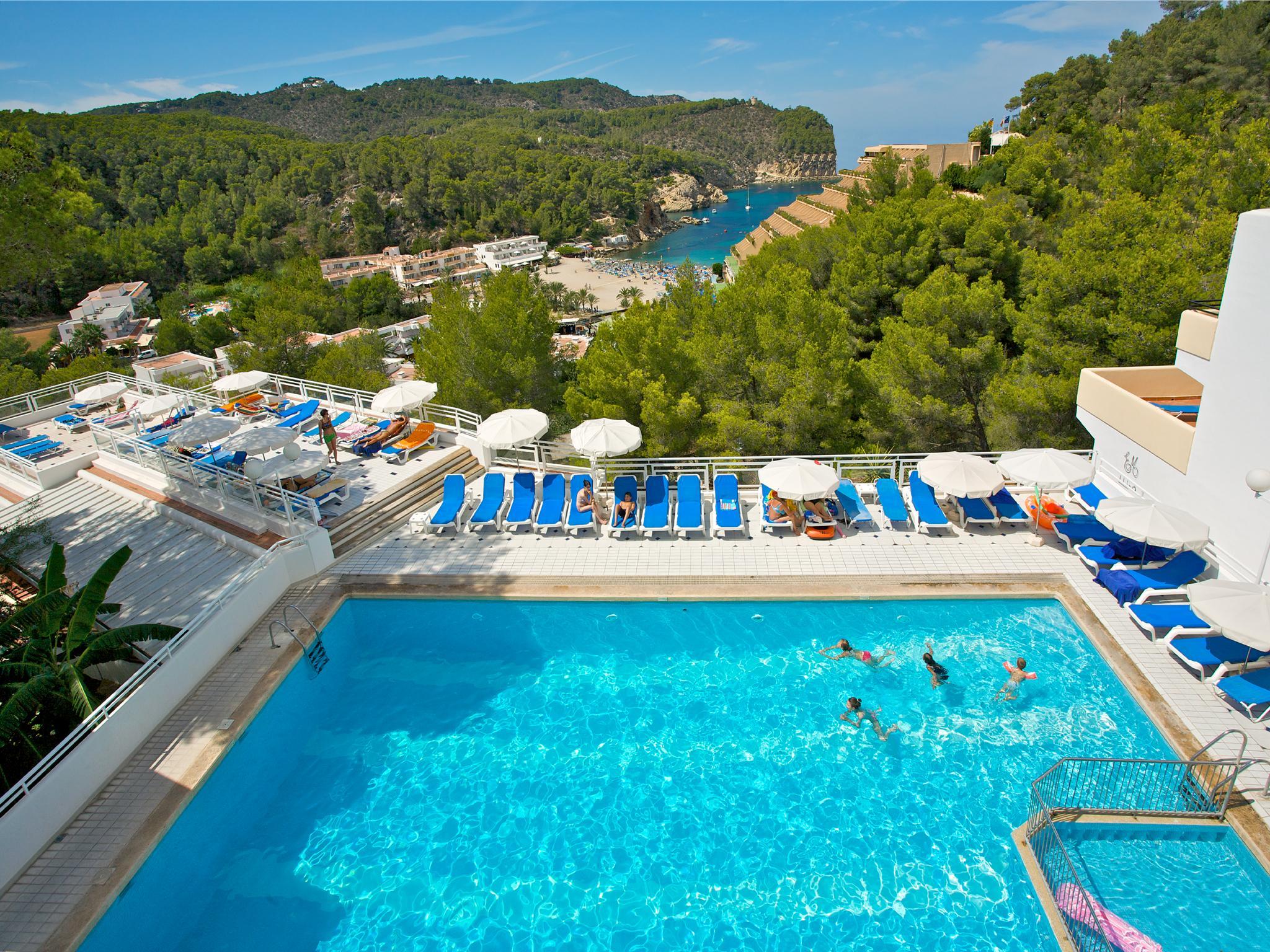 San Miguel Park And ​​Esmeralda Mar Port de Sant Miguel