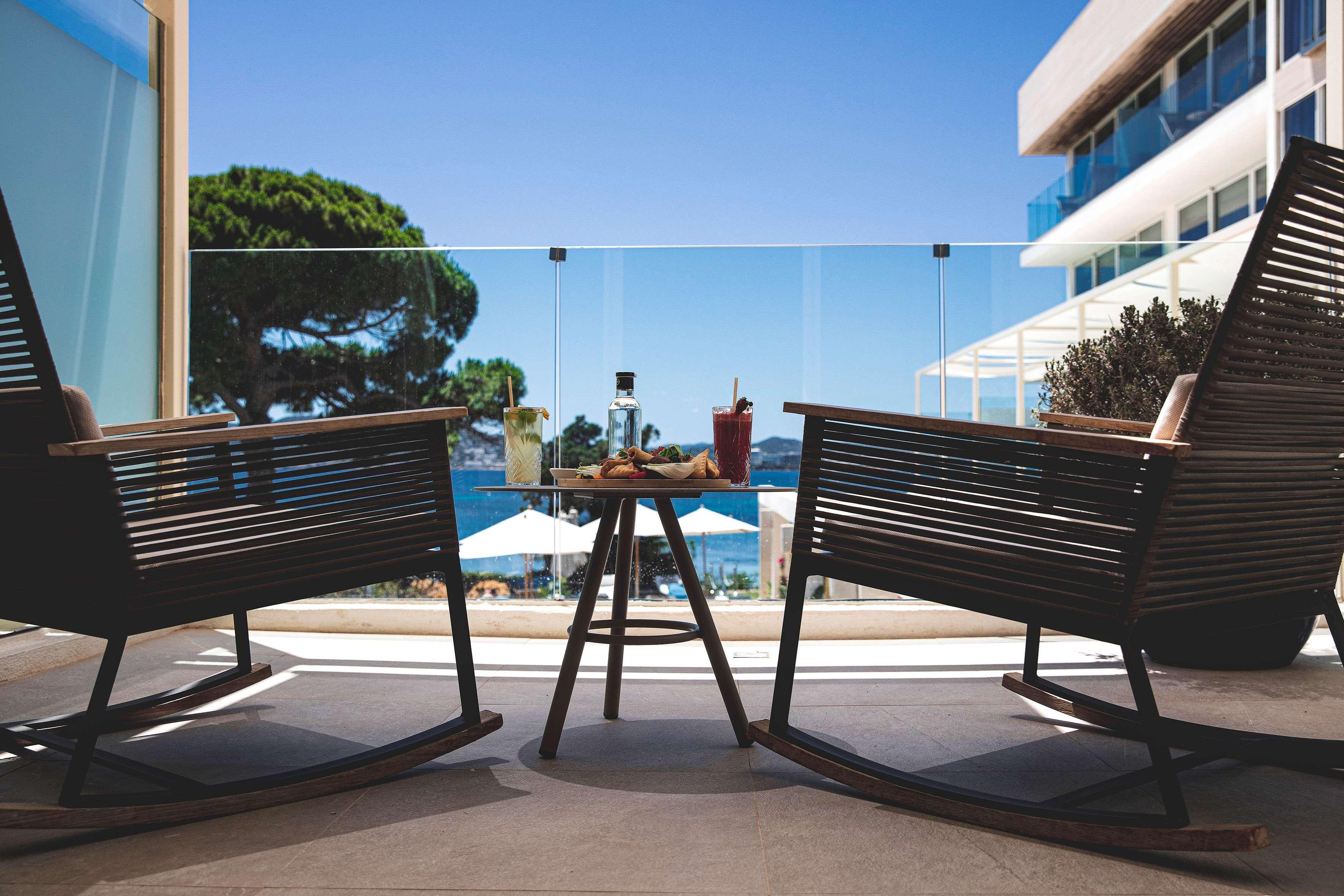 Me Ibiza - The Leading Of The World Santa Eularia des Riu